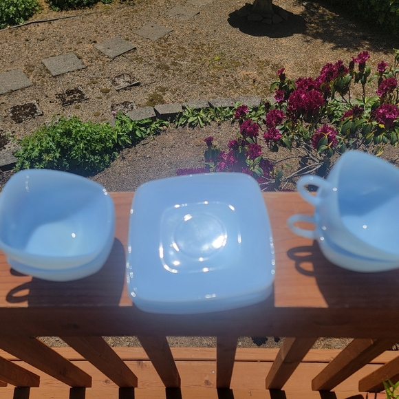 Vintage Fire King Square blue cups & saucers 1950's 8 pieces - Picture 4 of 5